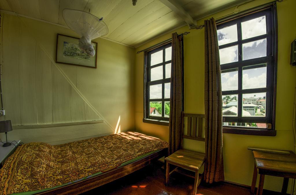 Guesthouse Un Pied-A-Terre Paramaribo Bagian luar foto