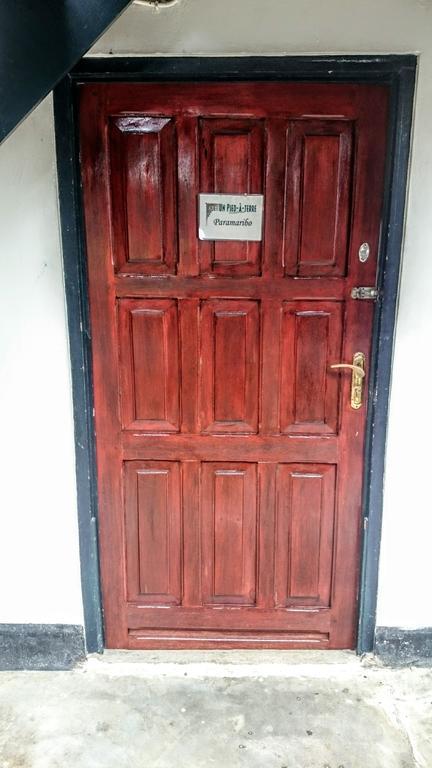Guesthouse Un Pied-A-Terre Paramaribo Bagian luar foto
