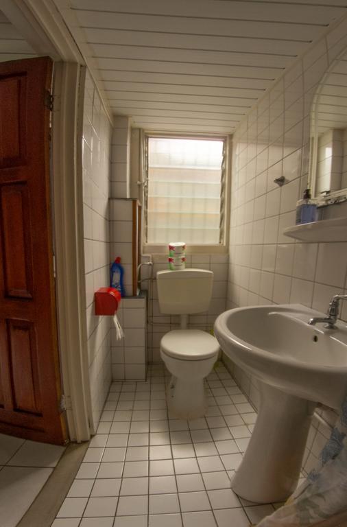 Guesthouse Un Pied-A-Terre Paramaribo Bagian luar foto