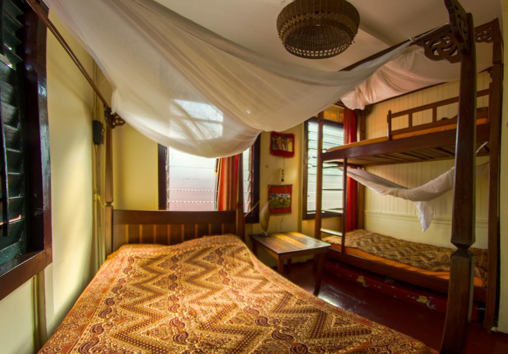 Guesthouse Un Pied-A-Terre Paramaribo Bagian luar foto