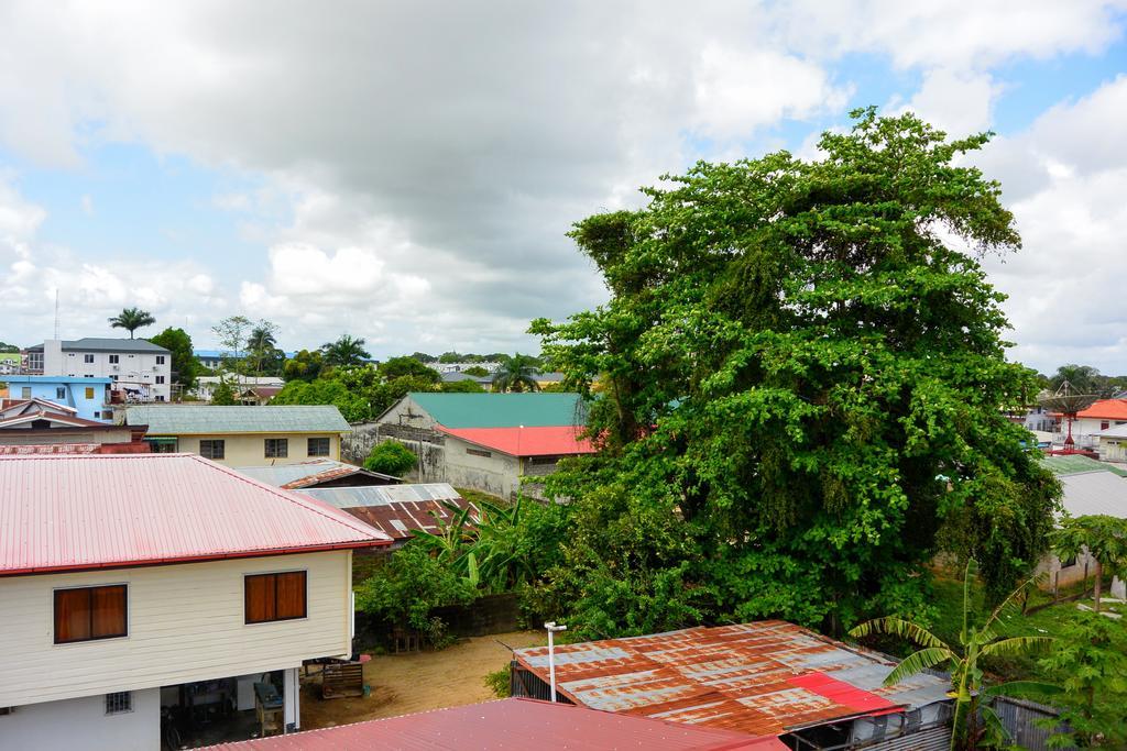 Guesthouse Un Pied-A-Terre Paramaribo Bagian luar foto
