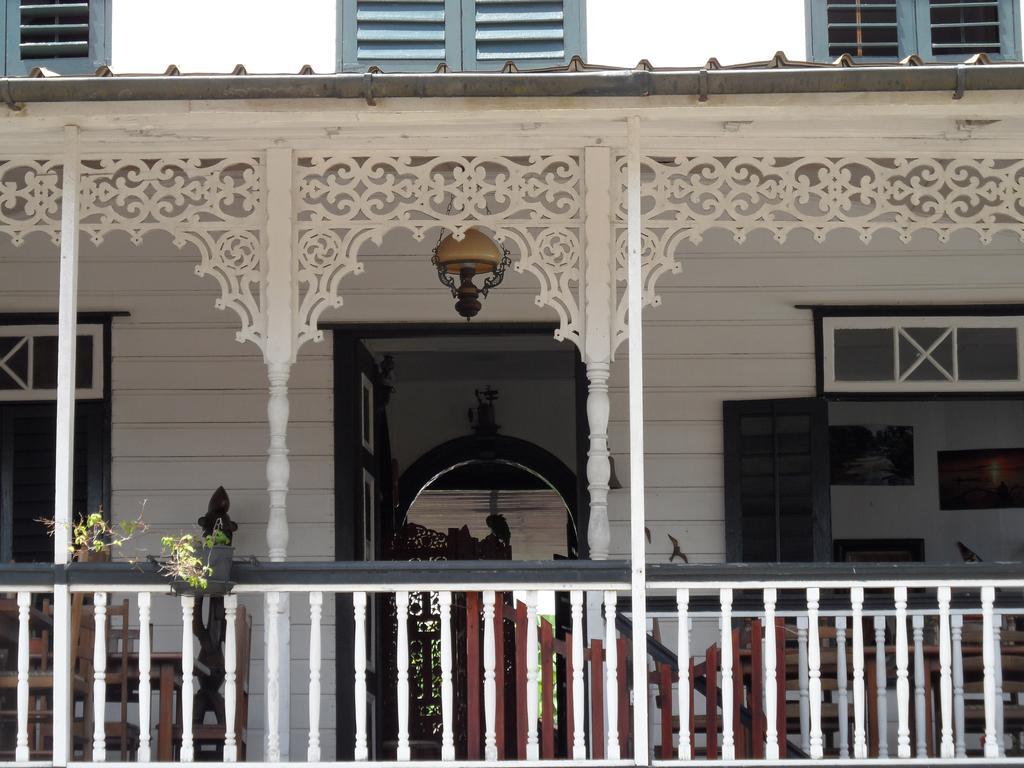Guesthouse Un Pied-A-Terre Paramaribo Ruang foto