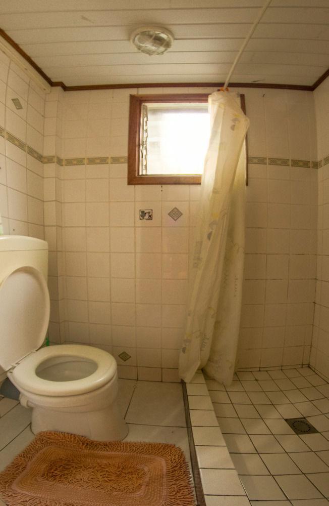 Guesthouse Un Pied-A-Terre Paramaribo Bagian luar foto